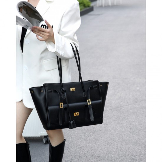 Rodeo Large Capacity Commuter Shoulder Bag - Punk Lock Wing Design Genuine Leather Shopping Tote